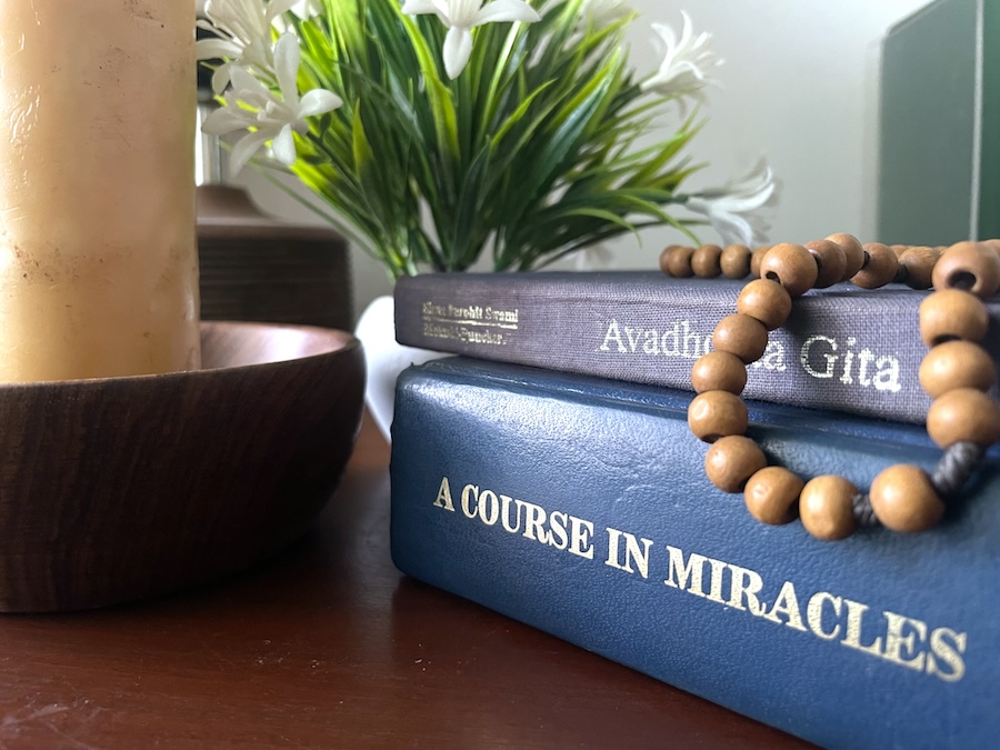 A Course in Miracles & Avadhuta Gita: 8-Week Live Class